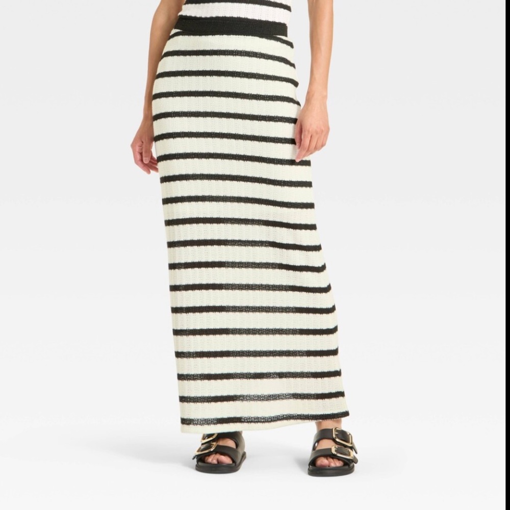NWT Universal Thread Black and Cream Striped Maxi Skirt